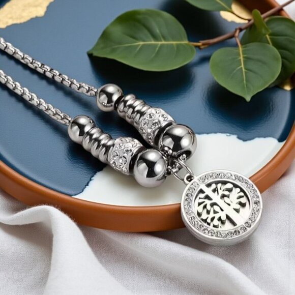 🆕️Elegant 18K Gold Plated Tree of Life Charm Bracelet Sparkling Rhinestones - Picture 9 of 9